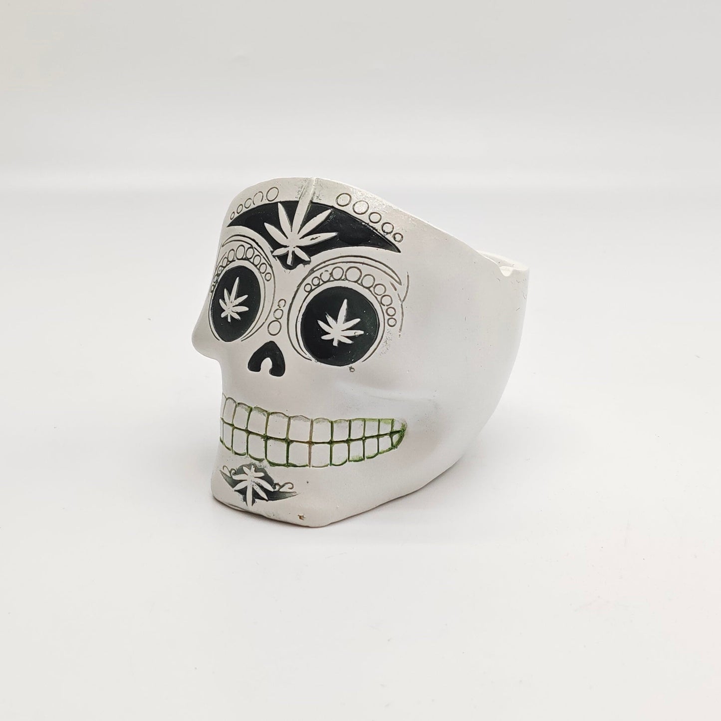 Calavera Leaf Ashtray