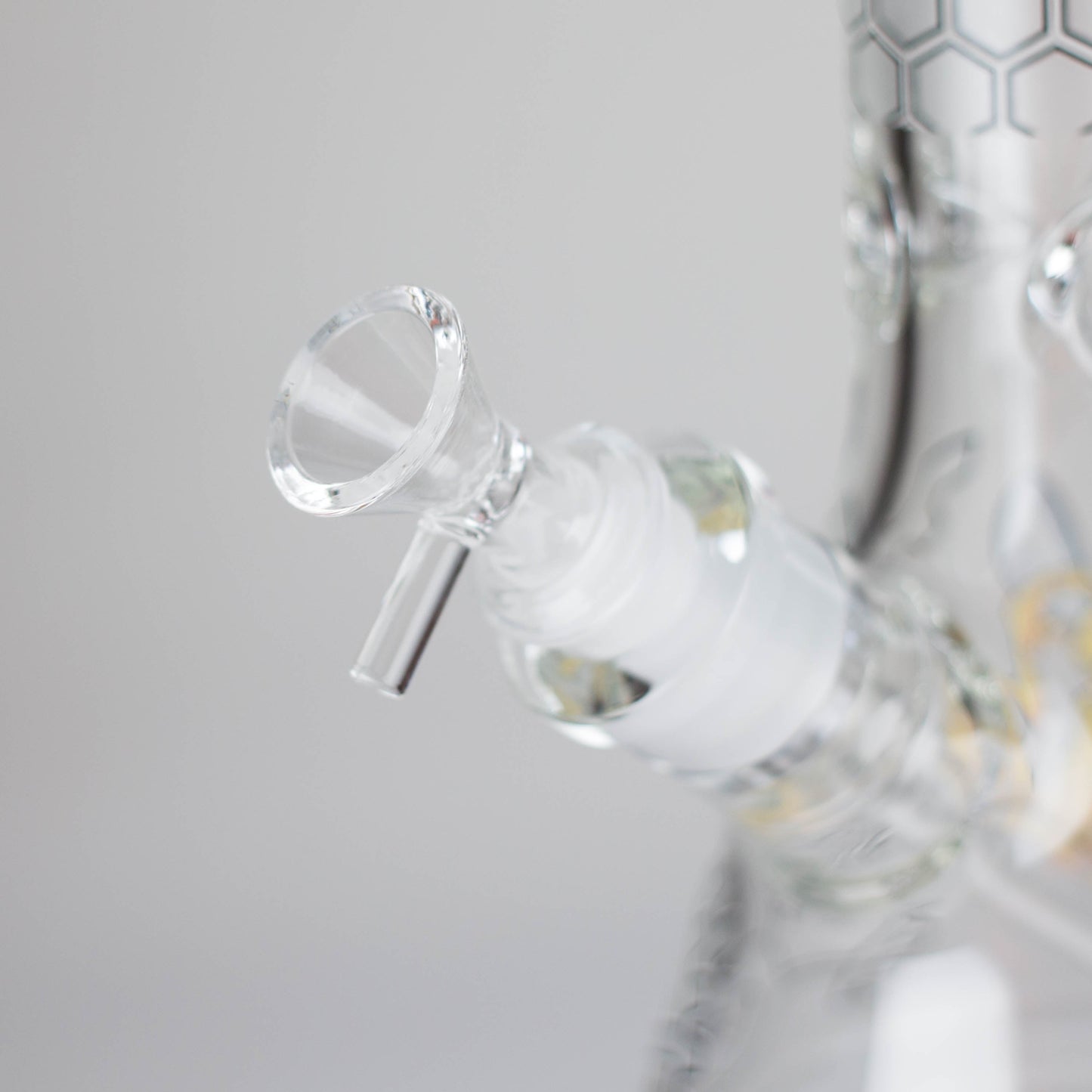 14" 7 mm Glass Bong With Cartoon Bee Design