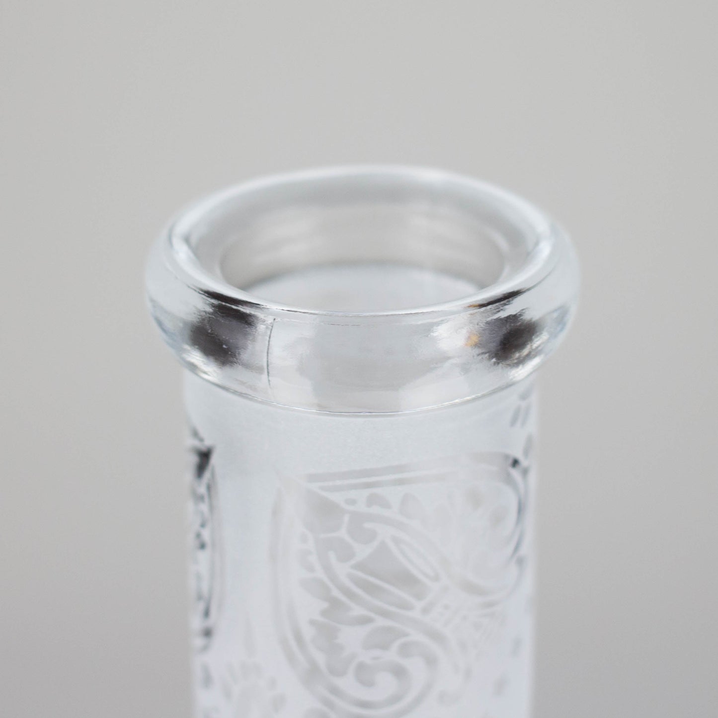 11″ Straight Tube Glass Bong – Classic Frosted Design for Smooth Sessions [WP-M0091]