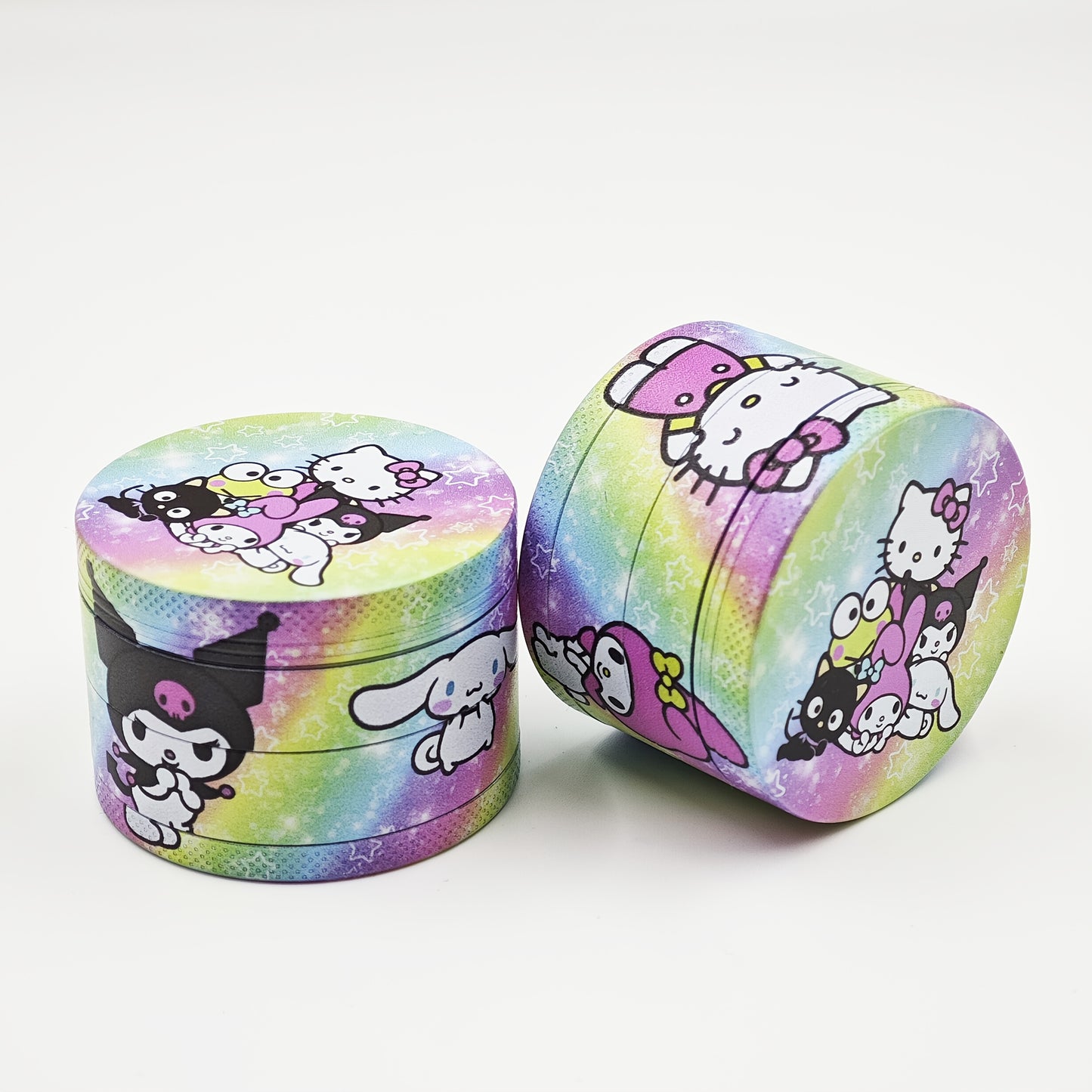 The for hello kitty for kuromi Printed Full-Wrap Grinder, a Four-Layer Metal Grinder, Can Be a Great Gift for Your Family And Friends.