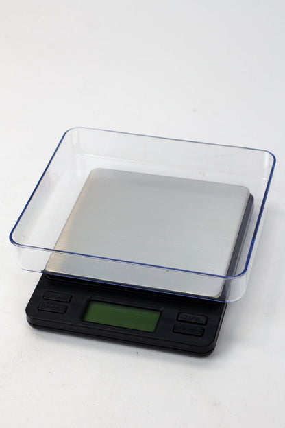 INFYNITI  TANK scales -Black