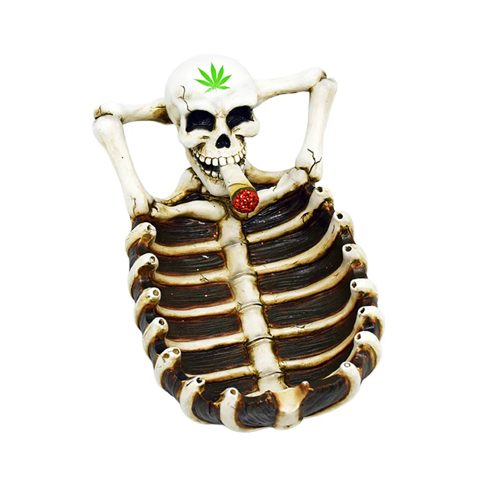 Fantasy Gifts | Skull Smoking Ashtray – Cold-Cast Resin, Hand-Painted