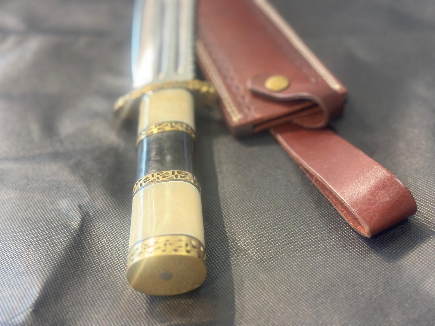 Hunting knife handmade