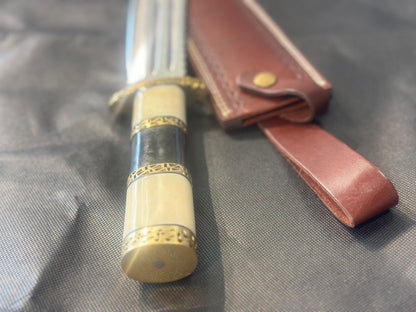 Hunting knife handmade